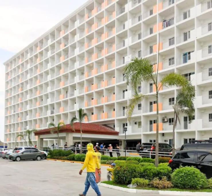 Affordable Condotel Near Manila Airport ภายนอก รูปภาพ