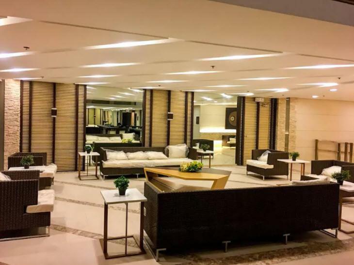 Affordable Condotel Near Manila Airport ภายนอก รูปภาพ